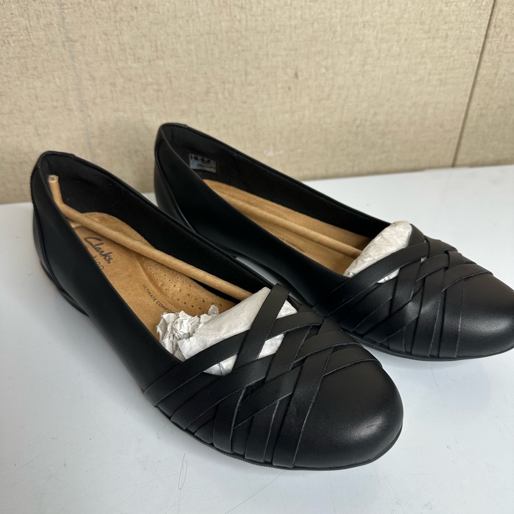 Clarks Black Braided Toe Slip-On Flats